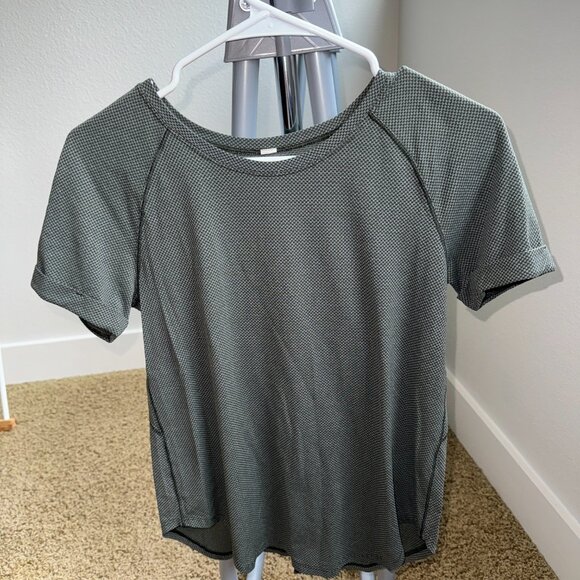Lululemon Open Up Tie Back Tee - Picture 3 of 4